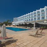 Polycarpia 4*