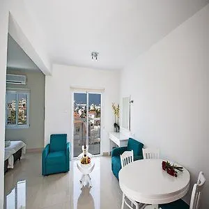 Polycarpia 4* Pernera